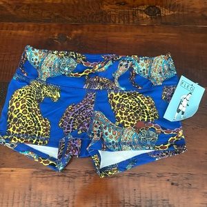 FLEO Leopards Walk Small (new with tags)
Size Small